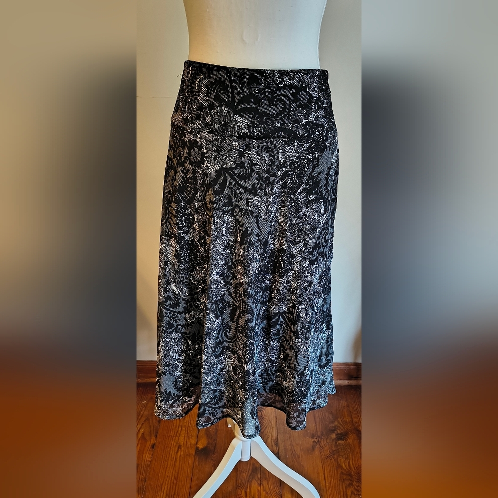 East 5th Black Floral Lace Pattern Midi Skirt Women's Size 12 Sheer Whimsygoth